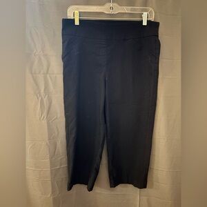 NEW Black Stretchy Juniors Capri’s Size 12